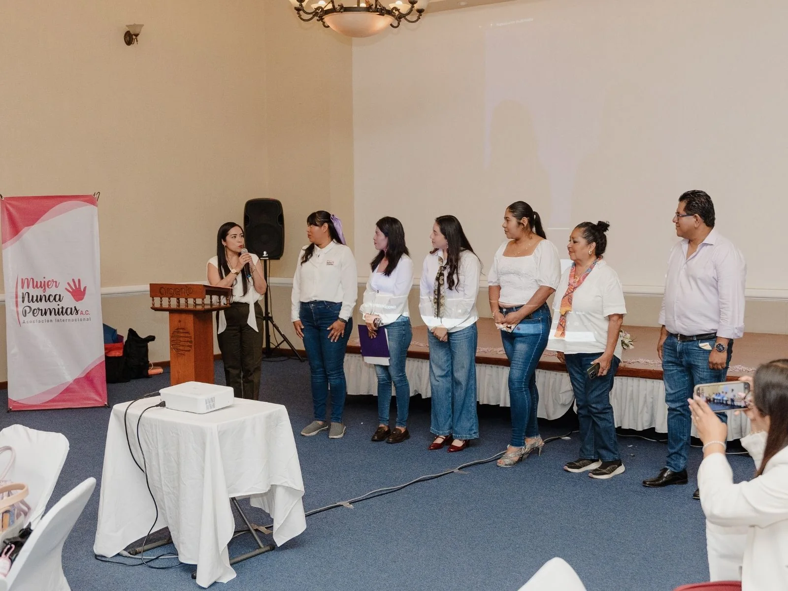 Participación durante el Desayuno con Causa